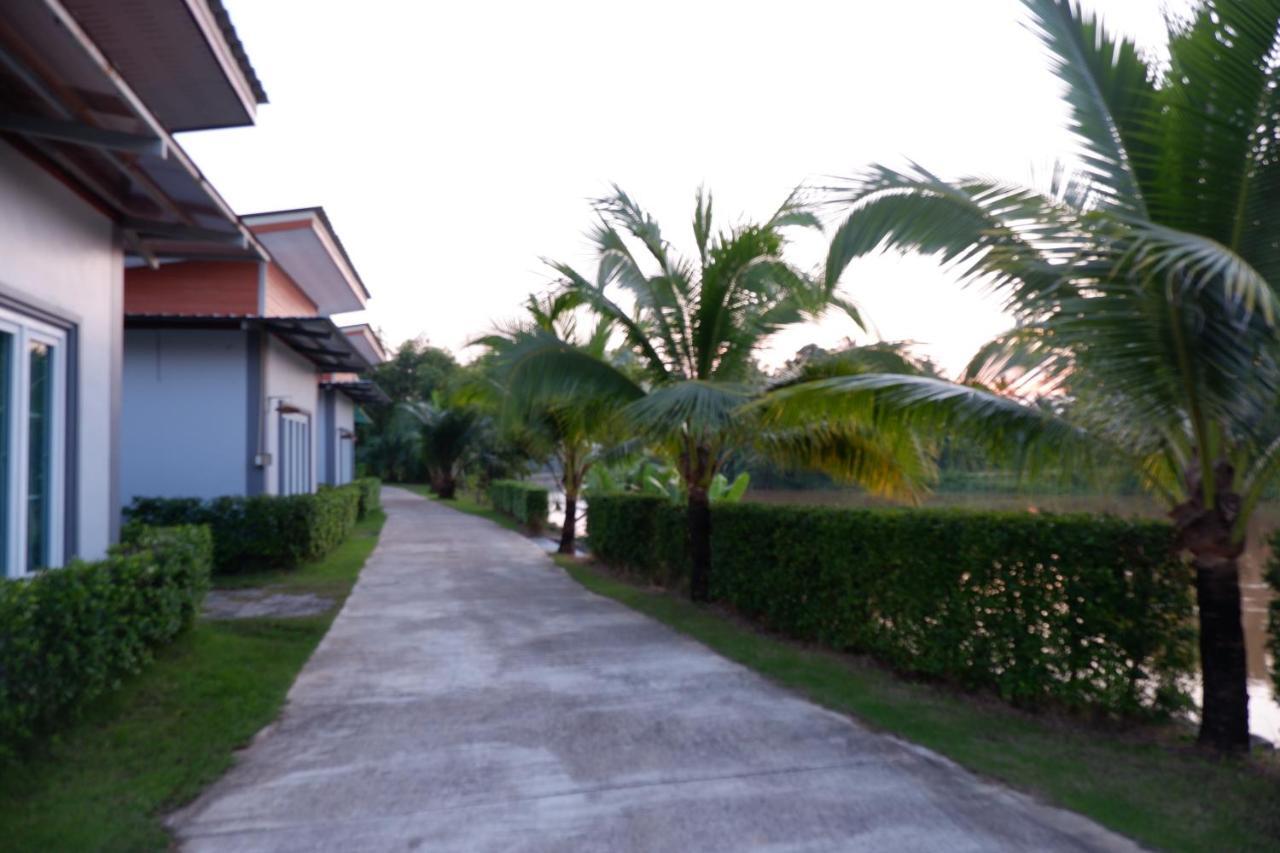 Lamphurai Riverside Resort And Spa Trat Eksteriør billede